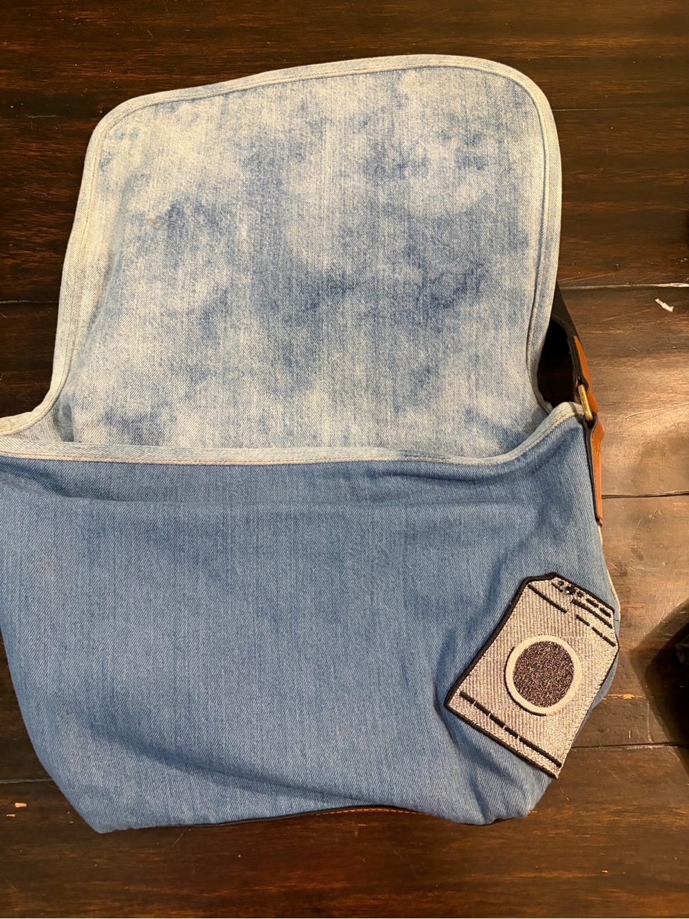 Marc Jacobs x Julie Verhoeven Applique Abstract-Art Denim Messenger Bag - Picture 7 of 13